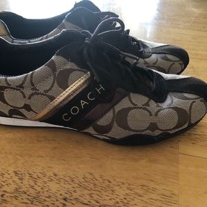 Woman’s coach shoes,size 7, great condition